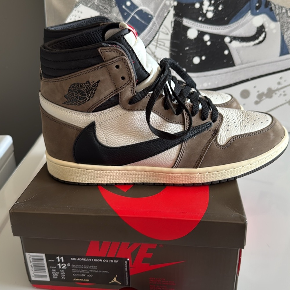 Air Jordan 1 high of Travis Scott